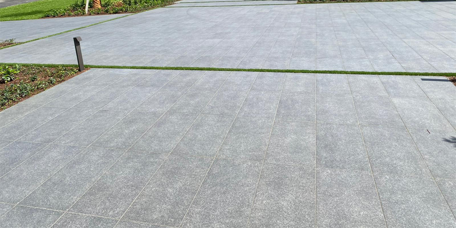 Do Porcelain Pavers Work Well In The Winter?